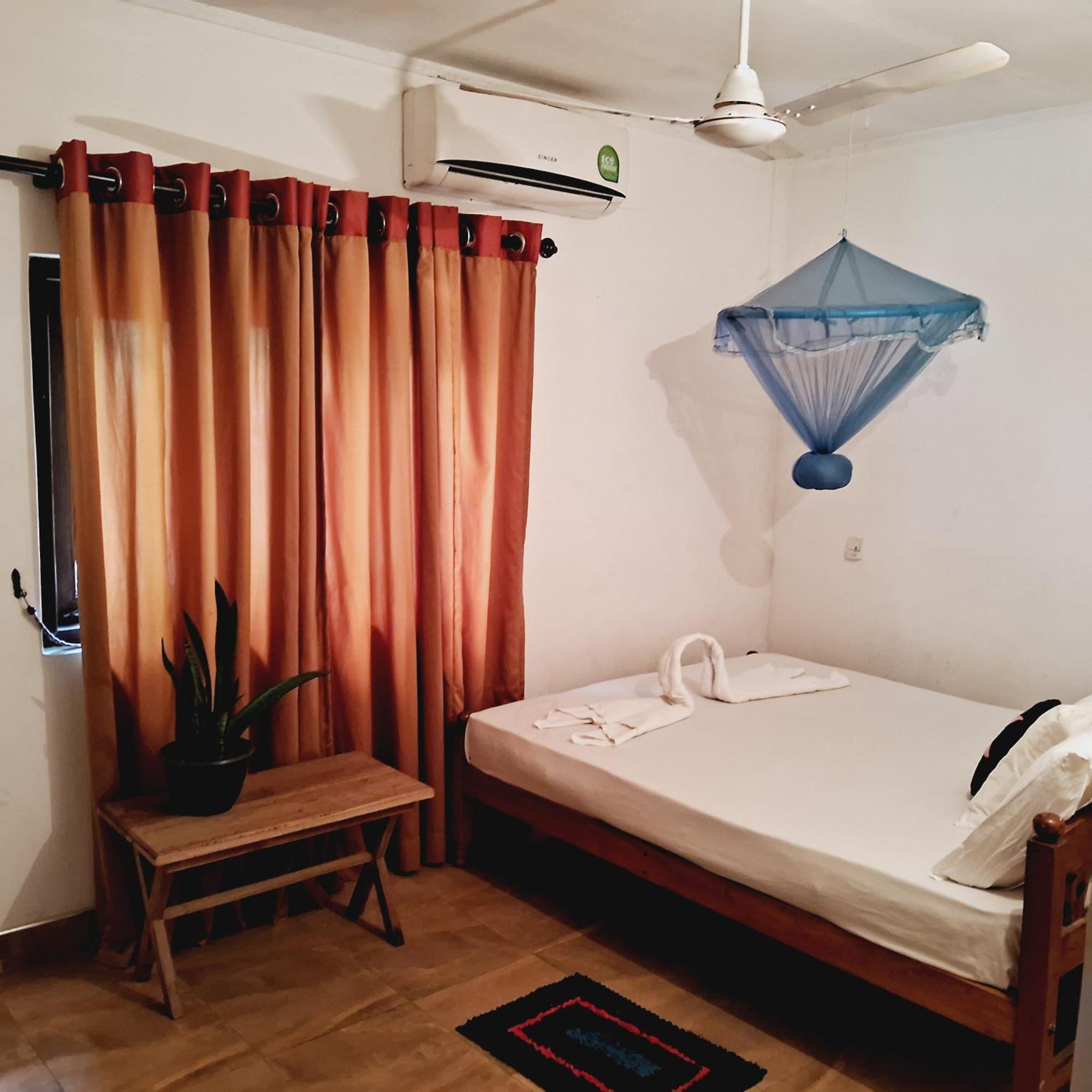 Sanjana Home Stay Habarana Exterior photo